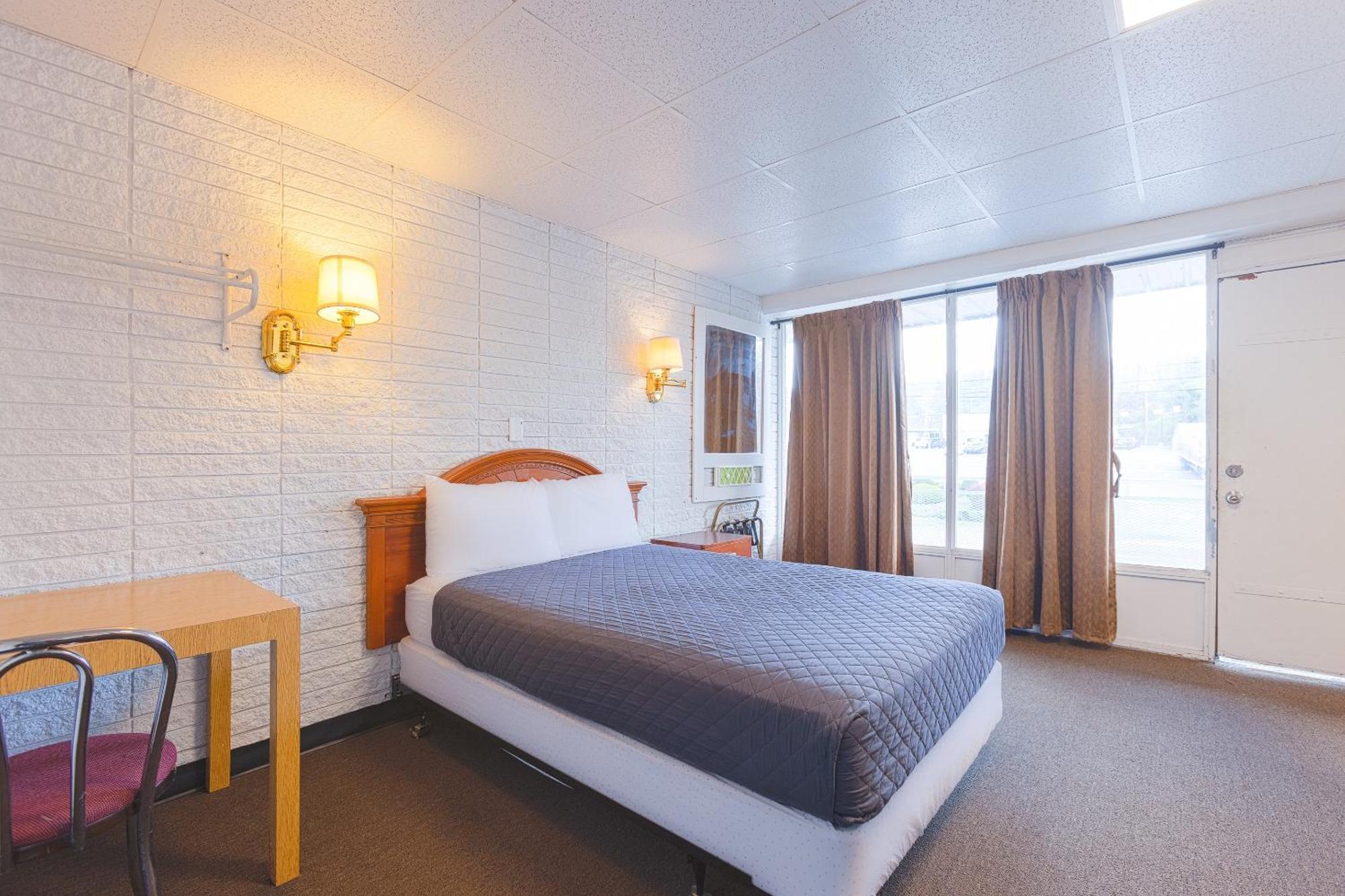 Sonrise Inn Lincoln Hwy By Oyo Breezewood Εξωτερικό φωτογραφία