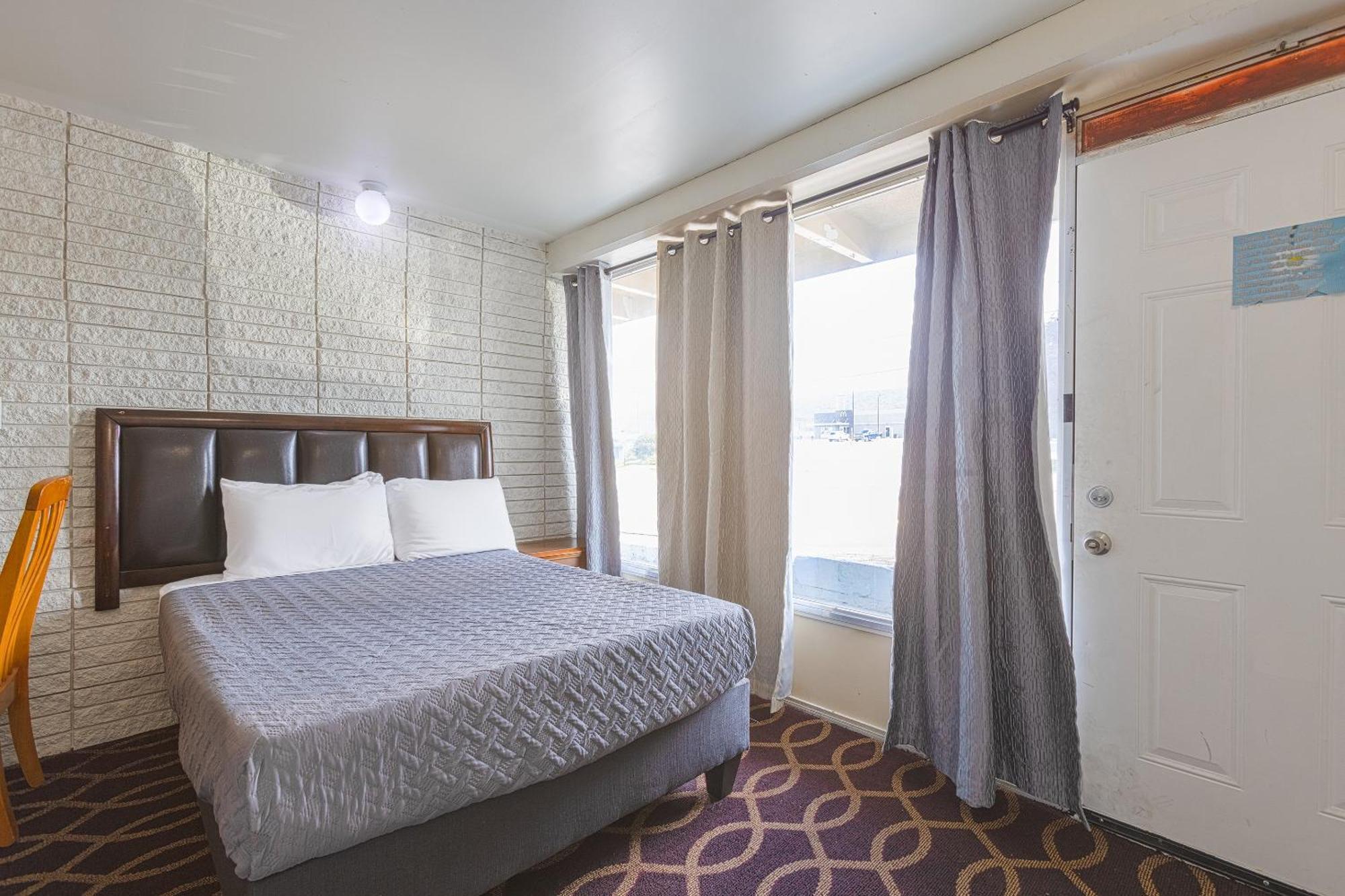 Sonrise Inn Lincoln Hwy By Oyo Breezewood Εξωτερικό φωτογραφία