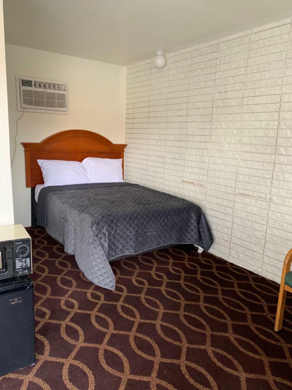 Sonrise Inn Lincoln Hwy By Oyo Breezewood Εξωτερικό φωτογραφία